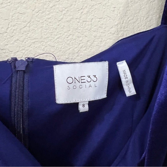 ONE33 Social The Maria Puff-Shoulder Cutout Velvet Mini Dress Size 8 - Picture 6 of 10